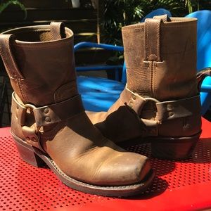 Authentic Frye tan harness boot, well constructed